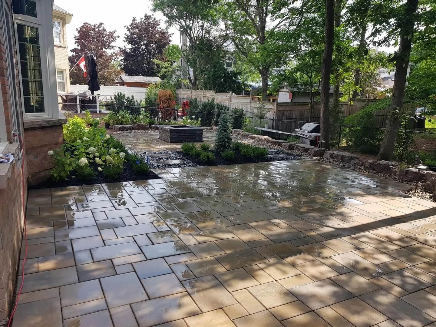 Ciscon Landscaping & Outdoor Living